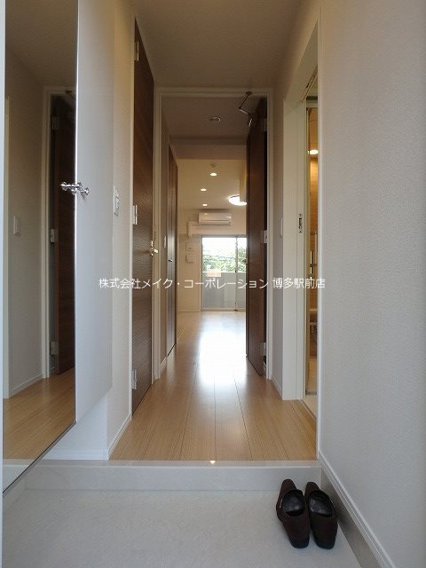 玄関　写真別部屋