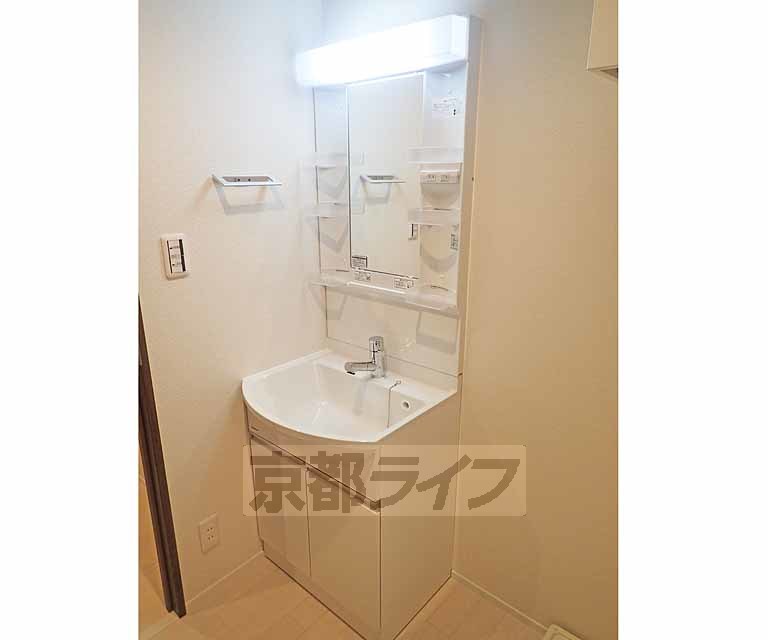 洗面設備　シャンプードレッサーです。