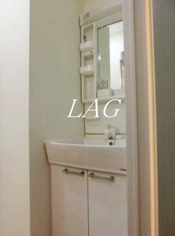 洗面設備　洗面台です。