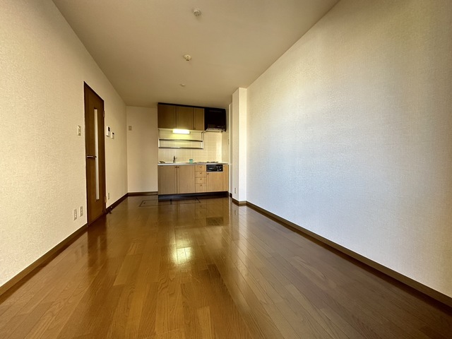 居室・リビング　別部屋参考写真です