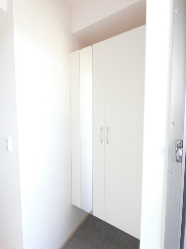 玄関　図面と現状に相違がある場合には現状を優先