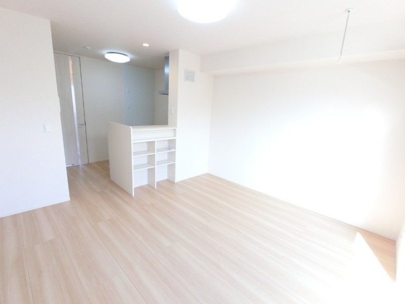 居室・リビング　図面と現状に相違がある場合には現状を優先