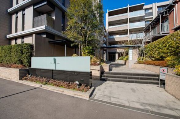 エントランス　弊社は都内全域の物件をご紹介可能です！