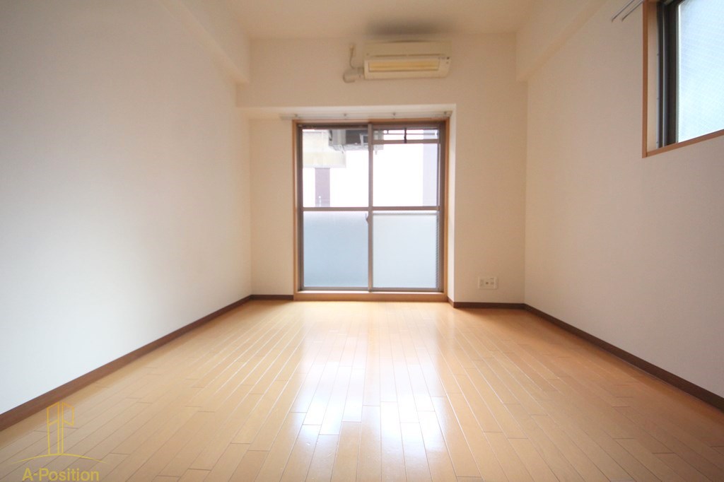 居室・リビング　エスリード同心第5