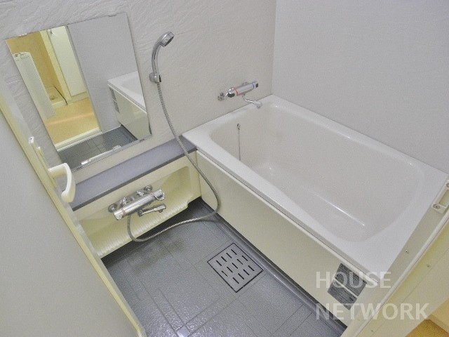 バス・シャワールーム　西大路七条の分譲ファミリーマンションです。