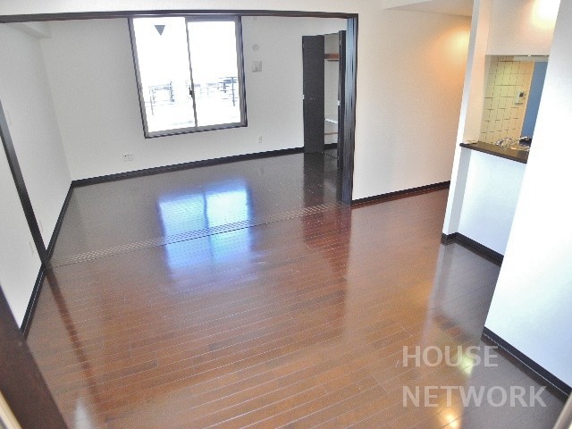 その他　西大路七条の分譲ファミリーマンションです。