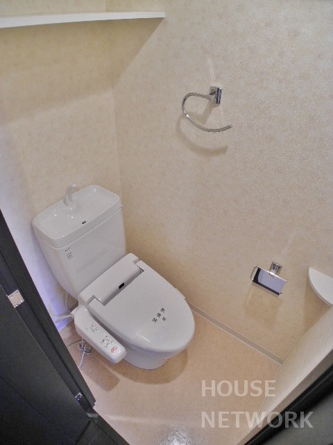 トイレ　西大路七条の分譲ファミリーマンションです。