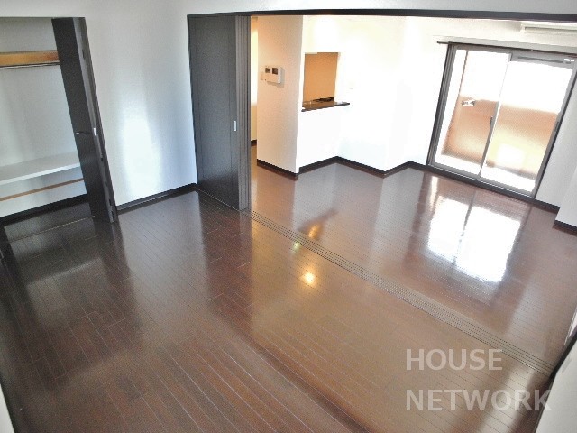 居室・リビング　西大路七条の分譲ファミリーマンションです。