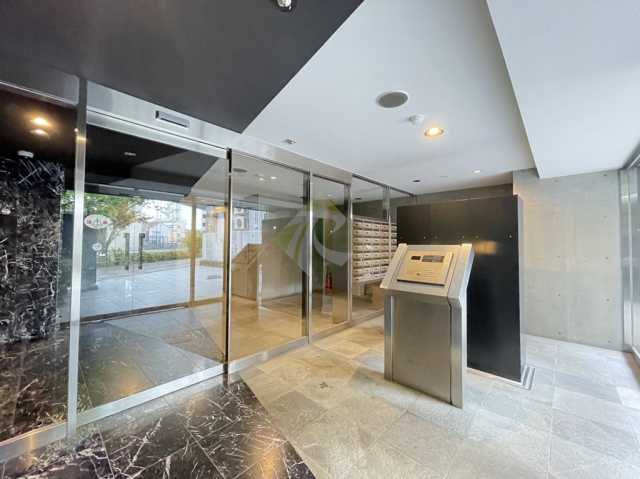 ロビー　スパシエエルヴィエントアース板橋タワー