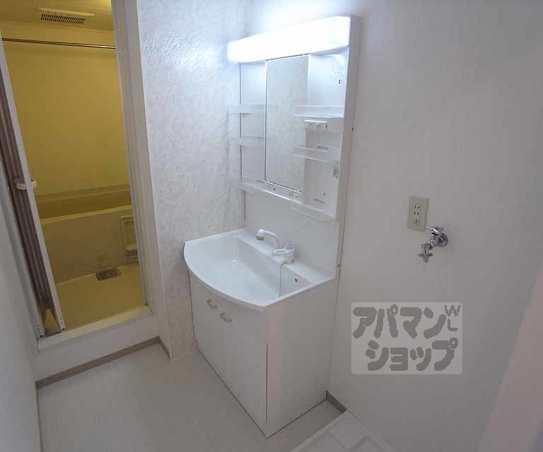 洗面設備　シャンプードレッサー。