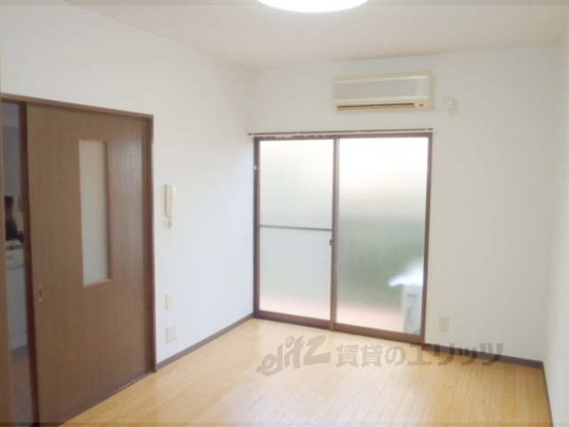 居室・リビング　洋室