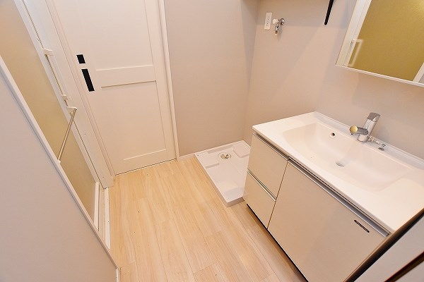 洗面設備　★洗面脱衣所/シャワー付き洗面台★