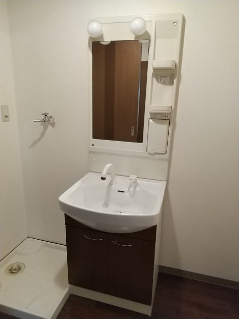 洗面設備　同仕様