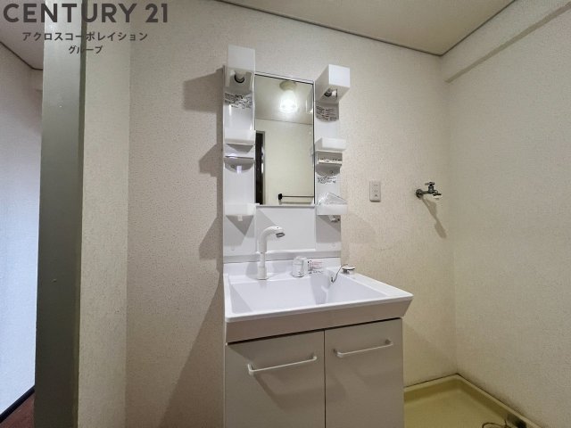 洗面設備　洗面所内に洗濯機置場あり☆