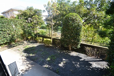 バルコニー　専用庭