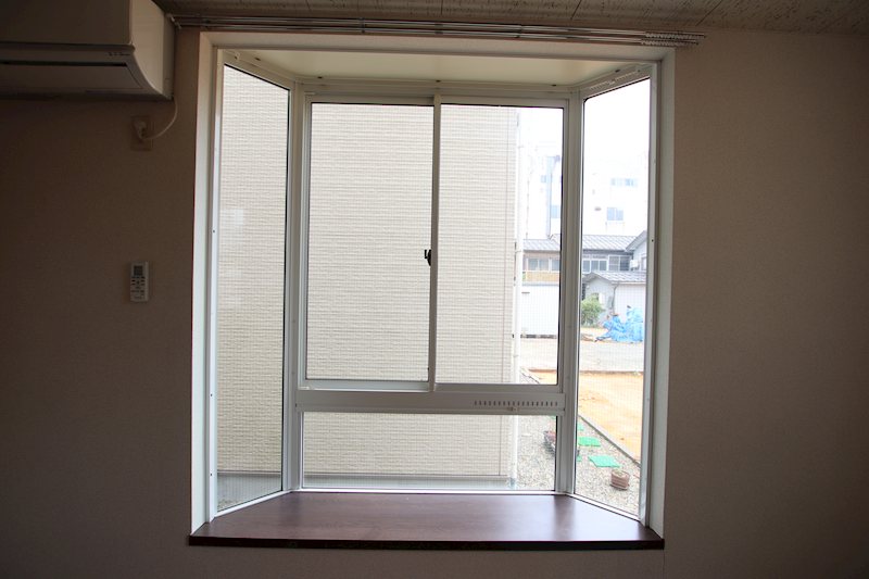 その他　出窓