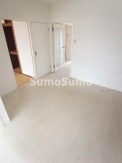 居室・リビング　ゆったり過ごせる居間です