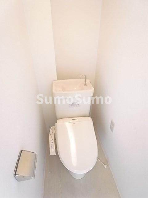 トイレ　落ち着いたトイレです