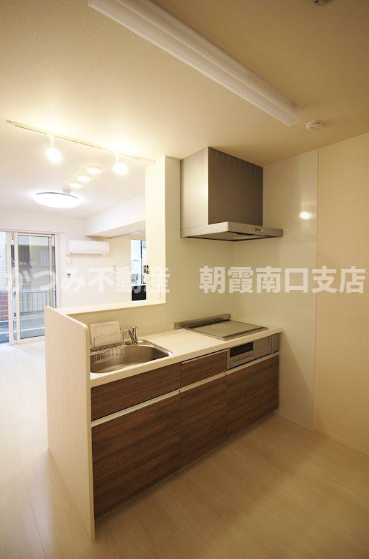 キッチン　同マンション別号室