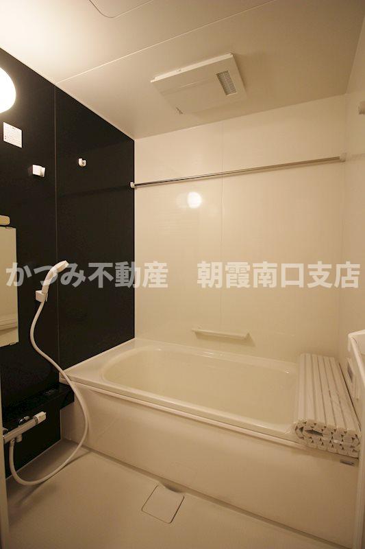 バス・シャワールーム　同マンション別号室