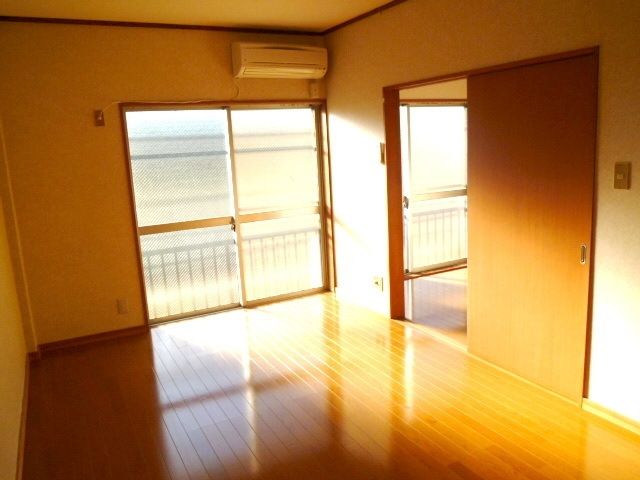 居室・リビング　別部屋参考写真