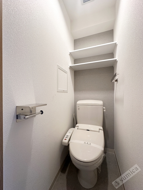 トイレ　温水洗浄便座付き♪♪