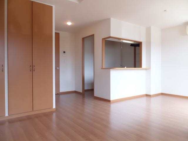 居室・リビング　ＬＤＫは１５．１帖あります