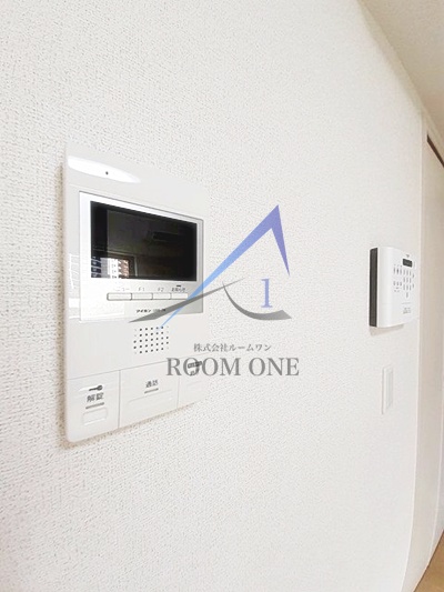 セキュリティ　モニター付きインターホンです。