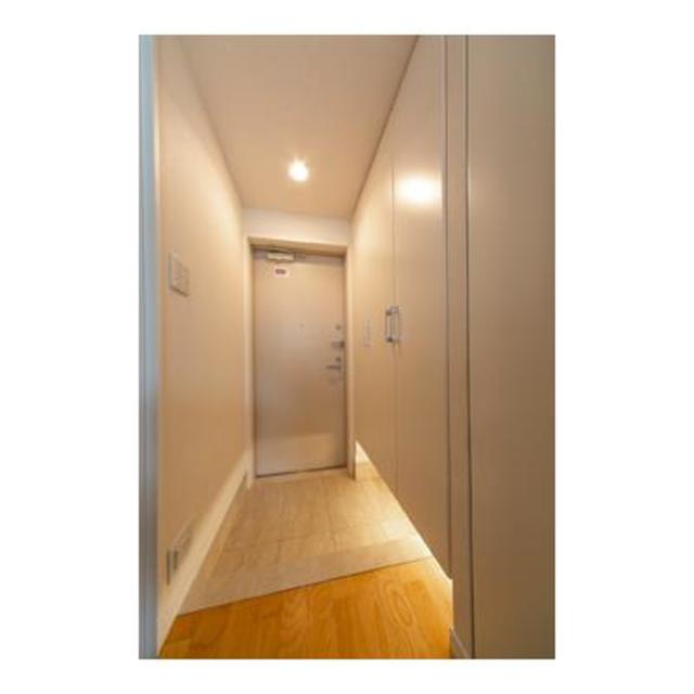 玄関　※写真は同タイプ住戸です。