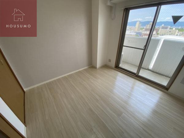 居室・リビング　こちらの居間で趣味の時間をお楽しみください