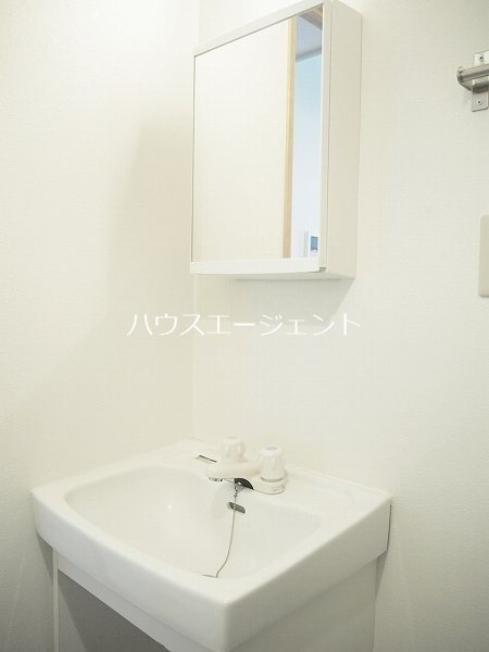 洗面設備　独立洗面台がついてこのお家賃！※別号室参考画像