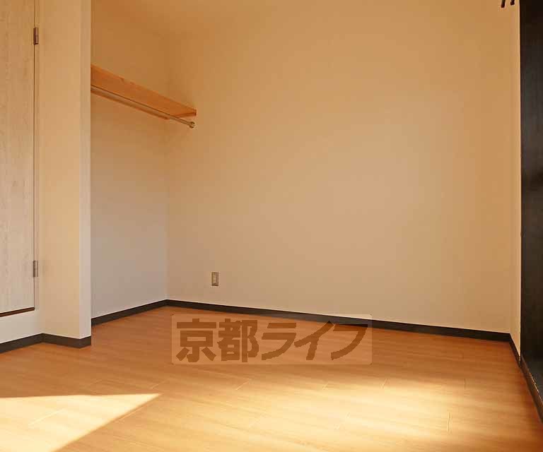 その他部屋・スペース　綺麗な居室です。