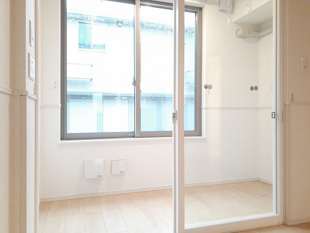 バルコニー　こちらサンルームになります