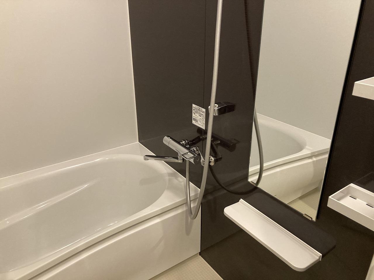 バス・シャワールーム　綺麗なバルルースです！