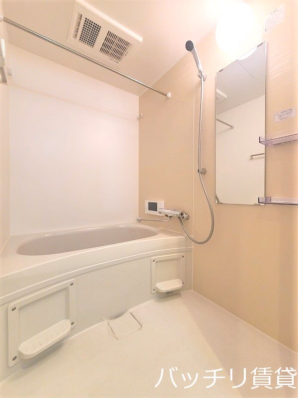 バス・シャワールーム　画像は同シリーズ参考画像の為、現況を優先いたします。