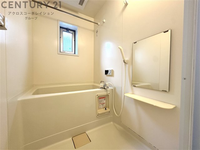 バス・シャワールーム　浴室乾燥・追い炊き機能付きのバスルーム♪