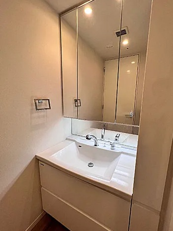 洗面設備　別部屋参考写真