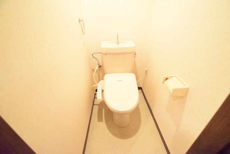 トイレ　別部屋参照