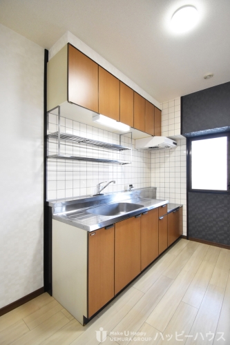 キッチン　参考写真（※内装が異なる場合がございます。現状優先）