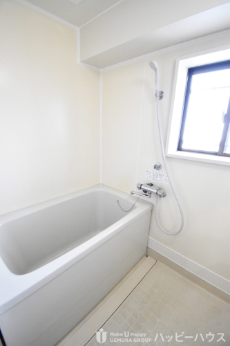 バス・シャワールーム　参考写真（※内装が異なる場合がございます。現状優先）