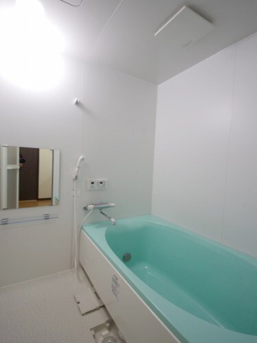 バス・シャワールーム　類似室内、内装は異なる場合あり