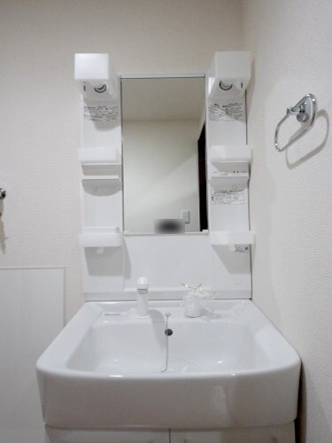 洗面設備　類似室内