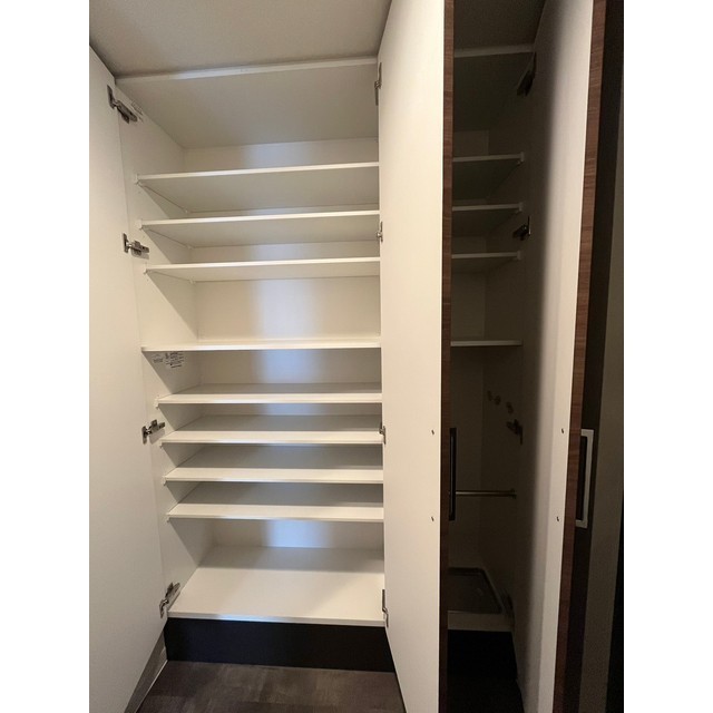 収納　シューズボックス