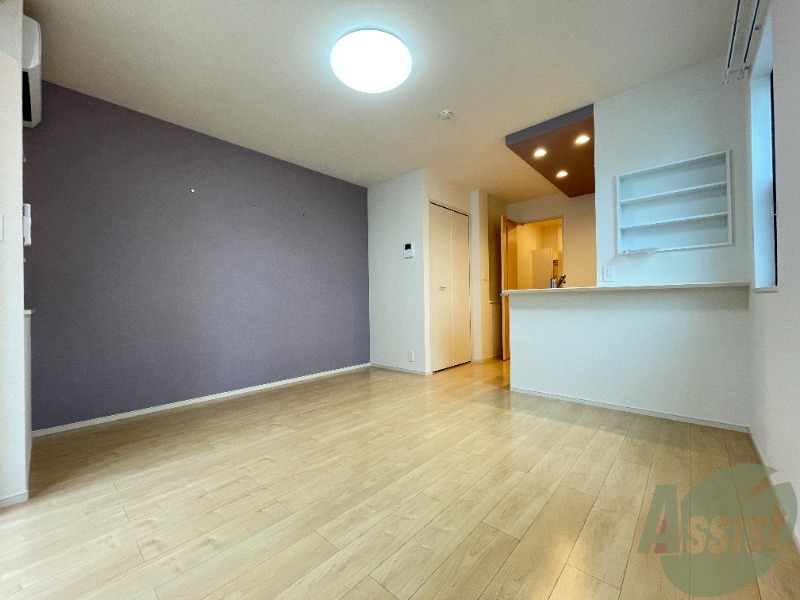 居室・リビング　陽当たりが良く、広々として過ごしやすそうです。