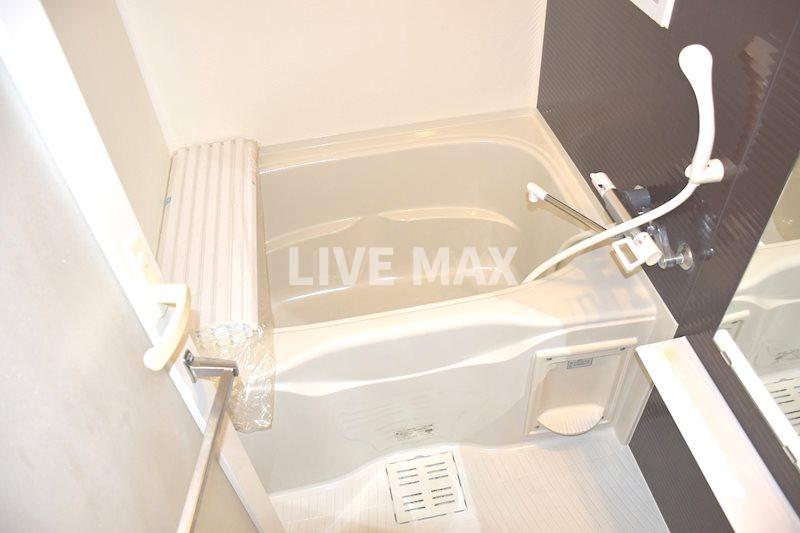 バス・シャワールーム　※別部屋のお写真になります