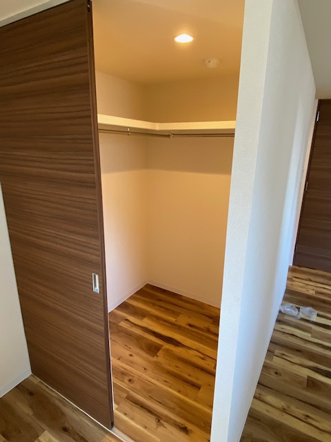 収納　ウォークインクローゼットです♪