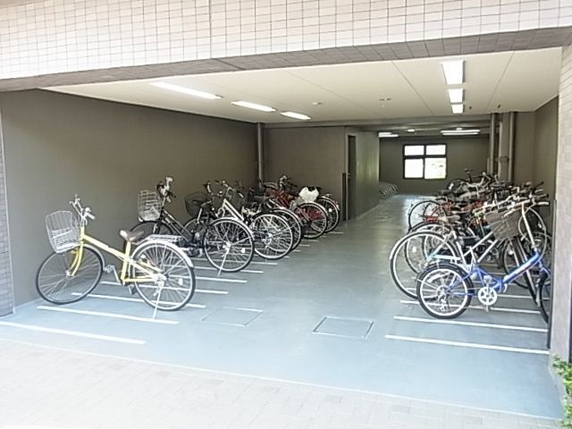 駐車場　★専用駐輪場★