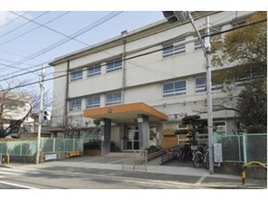 小学校　堺市立百舌鳥小学校（小学校）まで269m