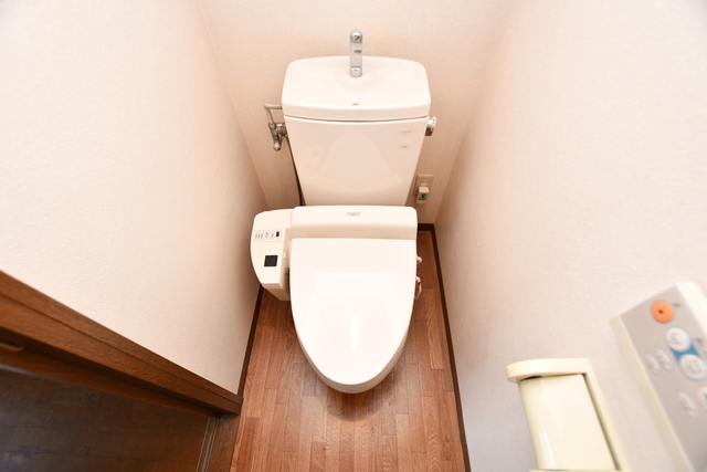 トイレ　トイレ