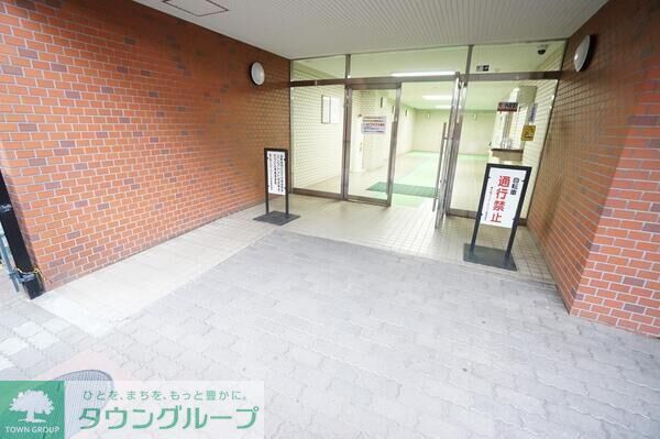 エントランス　エントランス